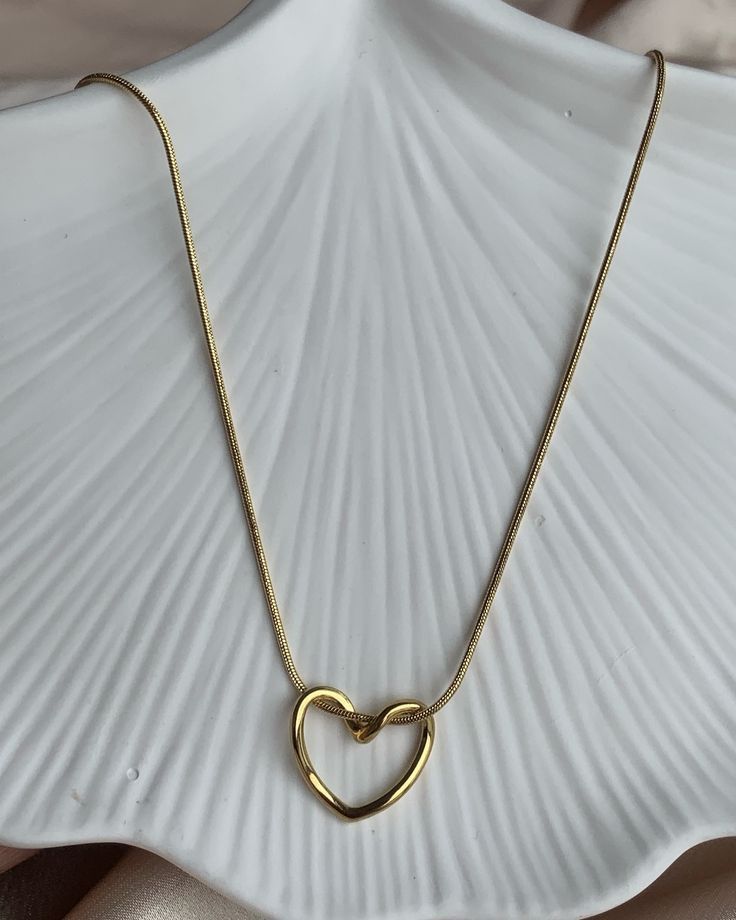 Golden heart neckless - Stainless Steel